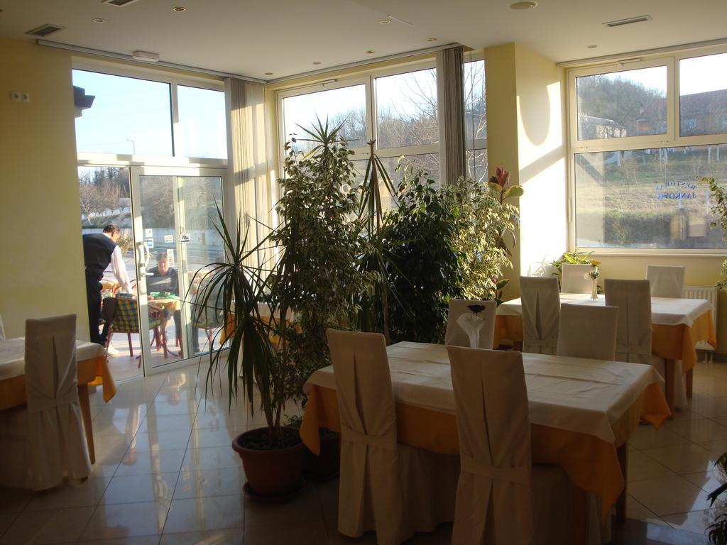 Motel Jankovic Hrvace Екстериор снимка